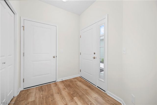 209 Alexander Drive, Elyria, OH 44035