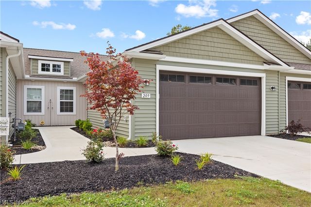 209 Alexander Drive, Elyria, OH 44035