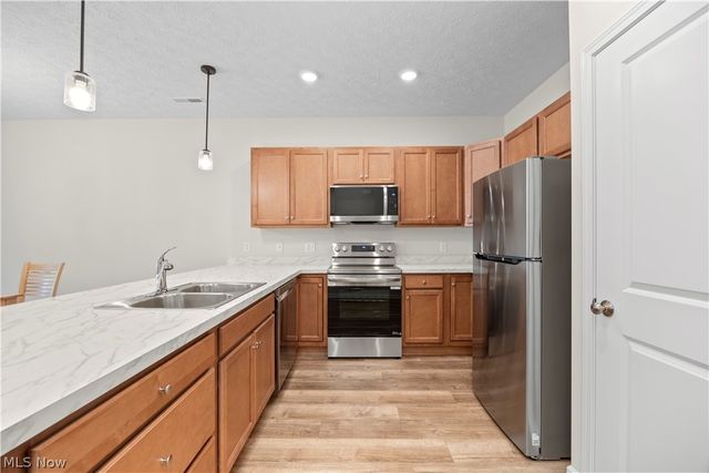 209 Alexander Drive, Elyria, OH 44035