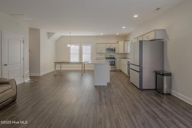 504 Poults Drive, Richlands, NC 28574