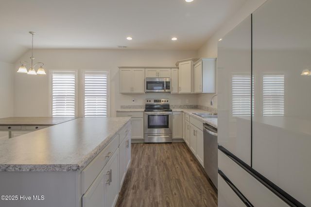 504 Poults Drive, Richlands, NC 28574