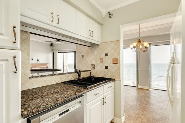 7700 Seawall Boulevard 1006, Galveston, TX 77551