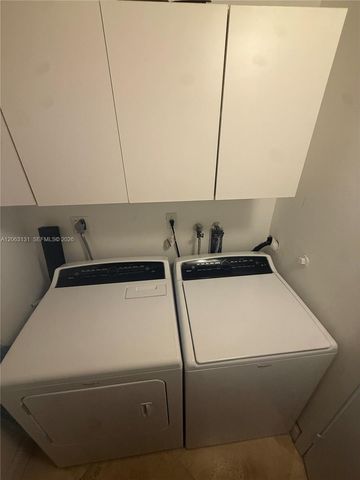 3037 NE 13th Avenue, Oakland Park, FL 33334