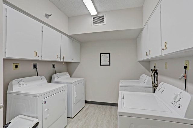 5380 N Ocean Drive 3b, Singer Island, FL 33404