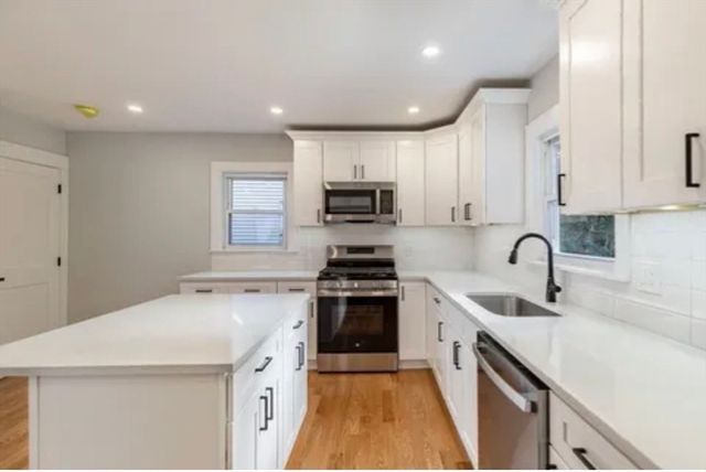 10 Williams Ave, Lynn, MA 01902
