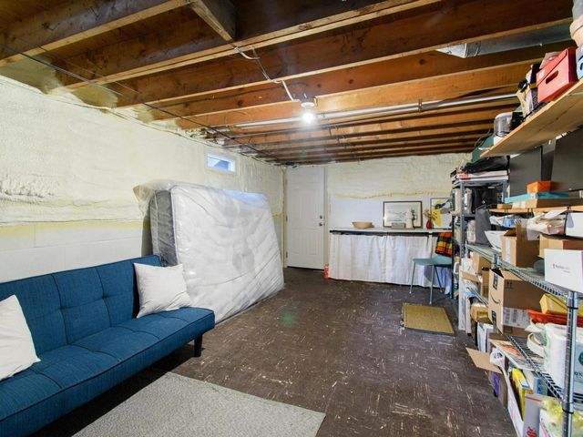 42 Hardy Avenue, Burlington, VT 05408