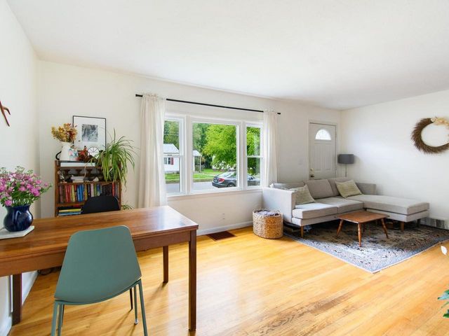 42 Hardy Avenue, Burlington, VT 05408