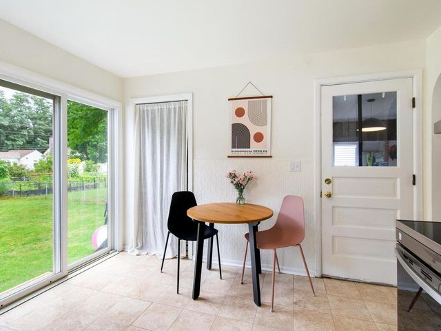 42 Hardy Avenue, Burlington, VT 05408