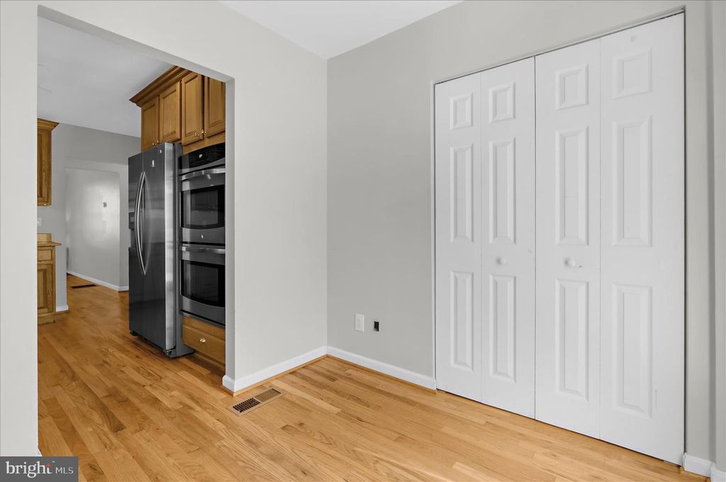 Image 12 of property listing at 3303 GRACE RD, Sparrows Point, MD 21219