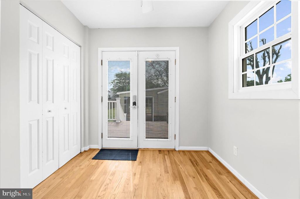 Image 13 of property listing at 3303 GRACE RD, Sparrows Point, MD 21219