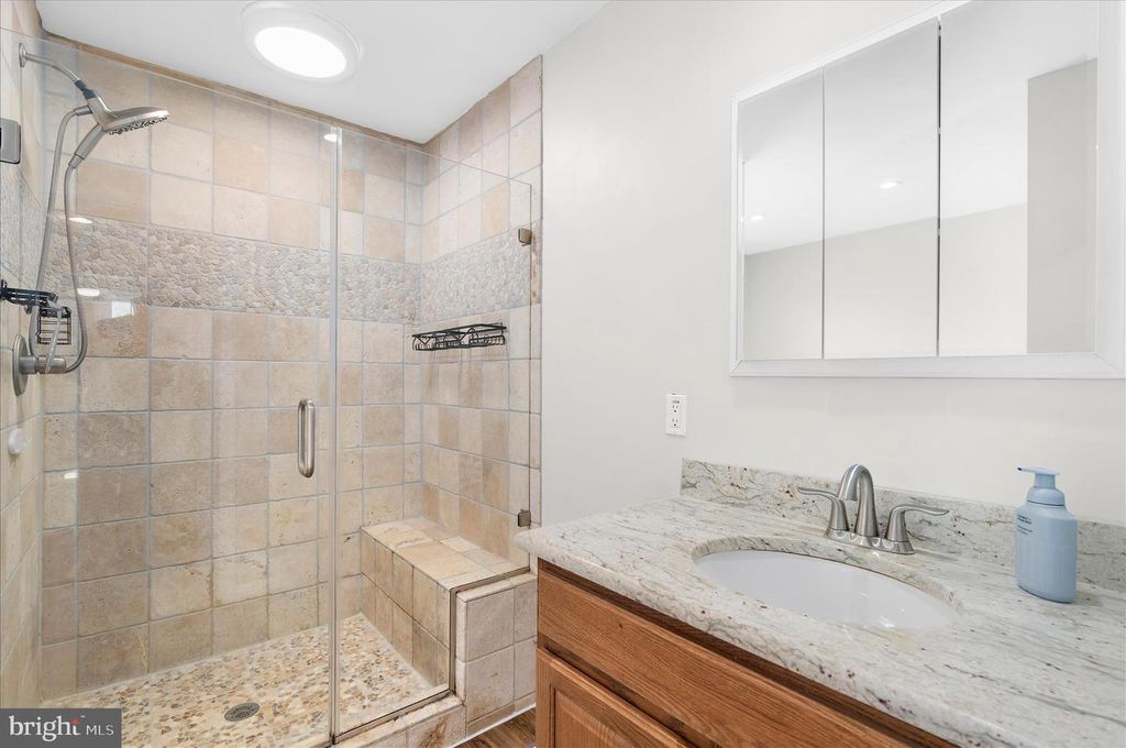 Image 21 of property listing at 3303 GRACE RD, Sparrows Point, MD 21219