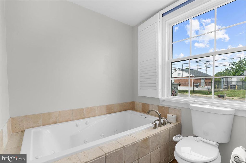 Image 22 of property listing at 3303 GRACE RD, Sparrows Point, MD 21219