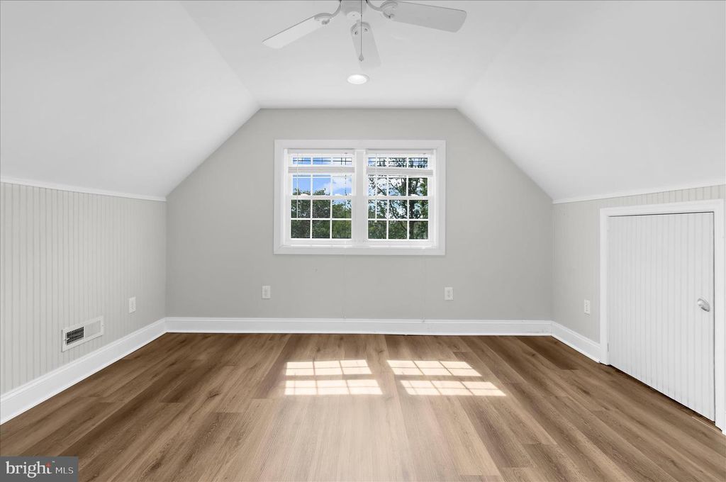 Image 24 of property listing at 3303 GRACE RD, Sparrows Point, MD 21219