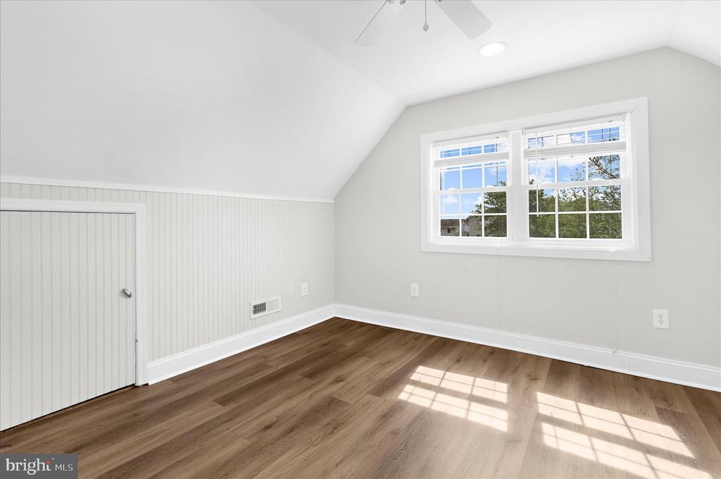 Image 25 of property listing at 3303 GRACE RD, Sparrows Point, MD 21219