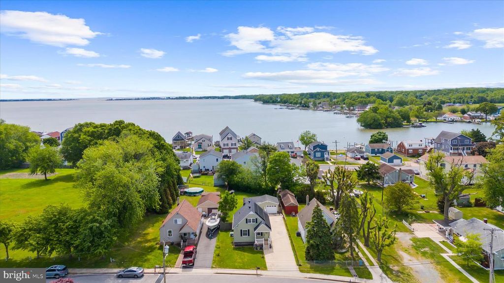 Image 45 of property listing at 3303 GRACE RD, Sparrows Point, MD 21219