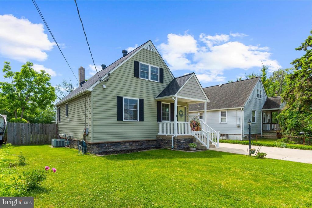 Image 52 of property listing at 3303 GRACE RD, Sparrows Point, MD 21219