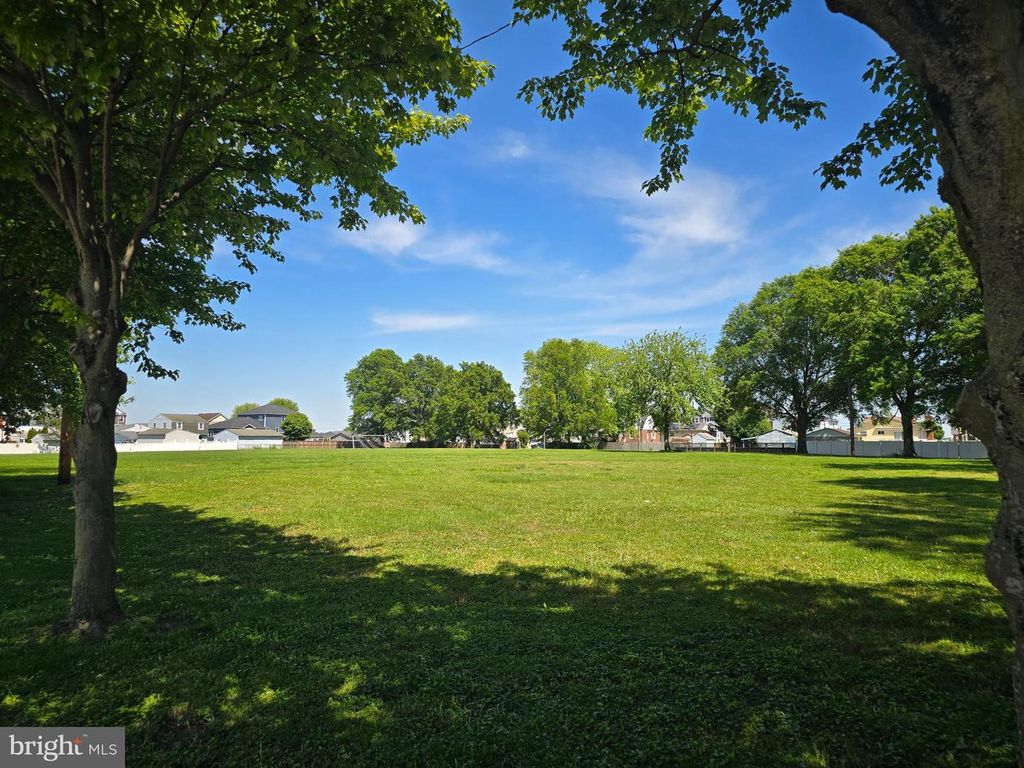 Image 53 of property listing at 3303 GRACE RD, Sparrows Point, MD 21219