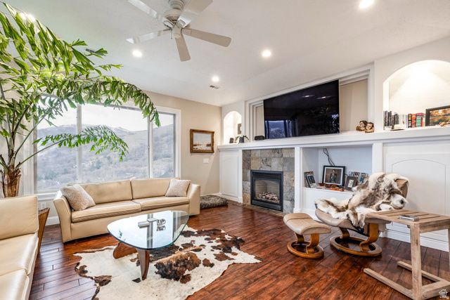3252 SUNSET HOLLOW DR, Bountiful, UT 84010