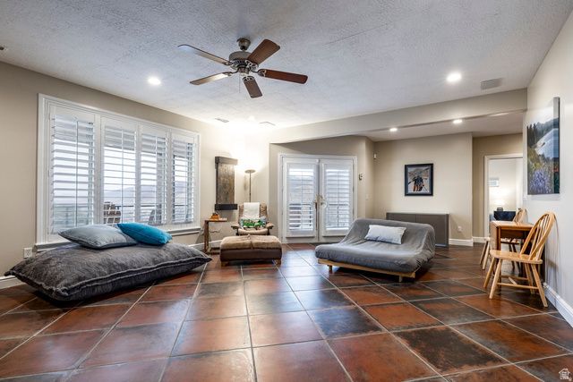 3252 SUNSET HOLLOW DR, Bountiful, UT 84010