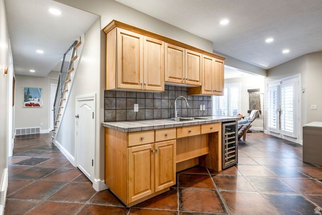 3252 SUNSET HOLLOW DR, Bountiful, UT 84010
