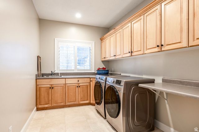 3252 SUNSET HOLLOW DR, Bountiful, UT 84010