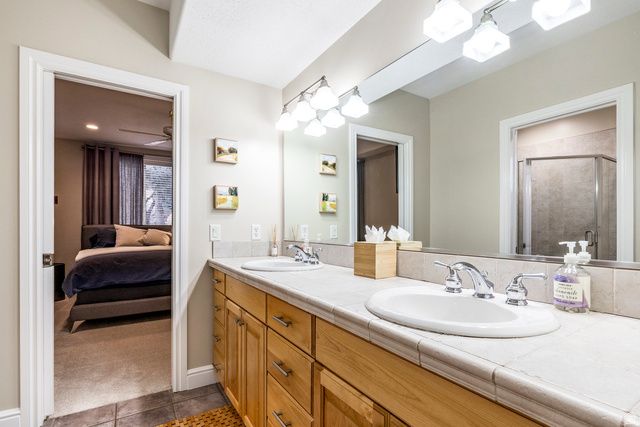 3252 SUNSET HOLLOW DR, Bountiful, UT 84010