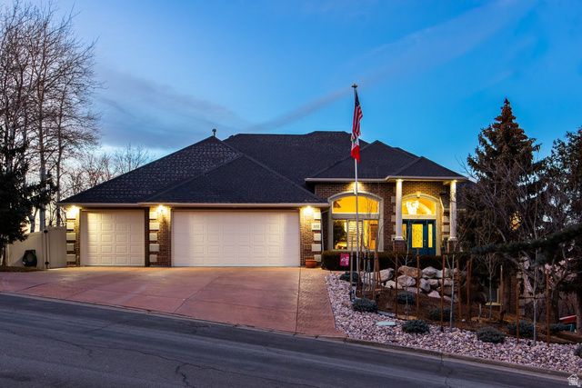 3252 SUNSET HOLLOW DR, Bountiful, UT 84010