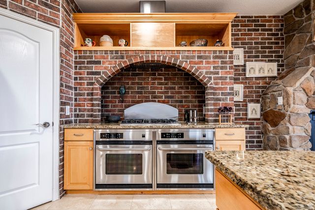 3252 SUNSET HOLLOW DR, Bountiful, UT 84010