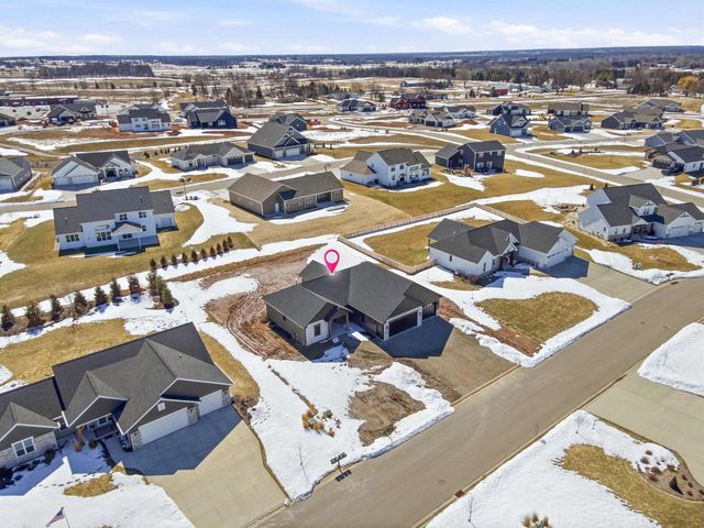 W6981 RIDGELINE TRAIL, Greenville, WI 54942