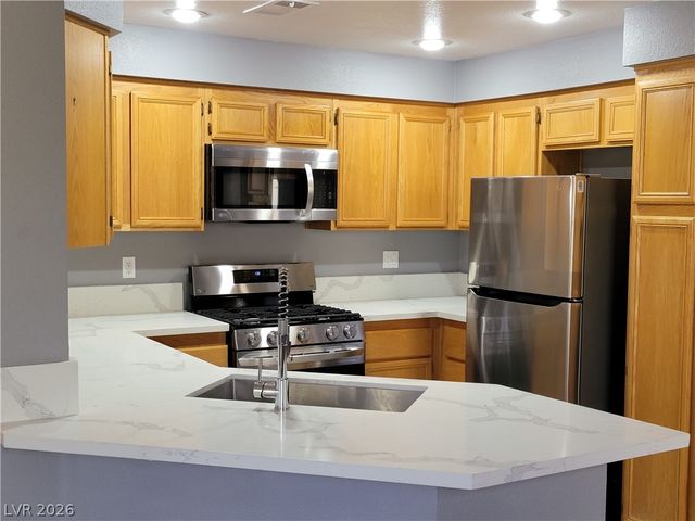 5155 West Tropicana Avenue 2002, Las Vegas, NV 89103