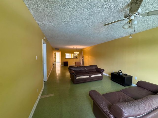 10641 W Clairmont Circle, Tamarac, FL 33321