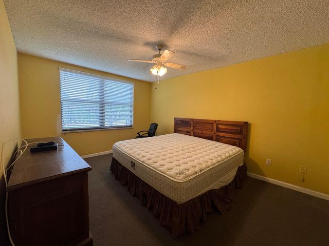 10641 W Clairmont Circle, Tamarac, FL 33321