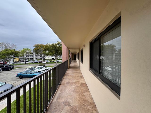 10641 W Clairmont Circle, Tamarac, FL 33321