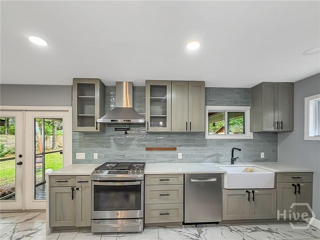 315 KENSINGTON Drive, Savannah, GA 31405