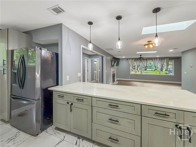 315 KENSINGTON Drive, Savannah, GA 31405
