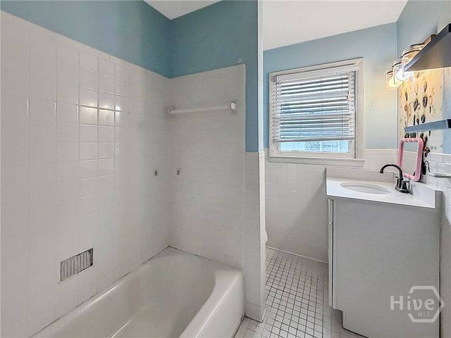 315 KENSINGTON Drive, Savannah, GA 31405