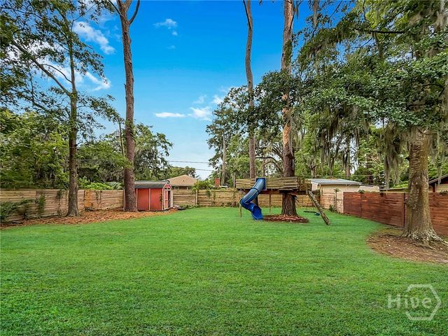 315 KENSINGTON Drive, Savannah, GA 31405