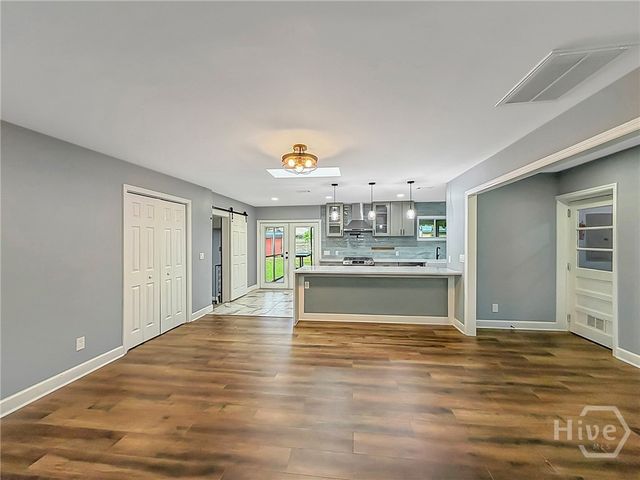 315 KENSINGTON Drive, Savannah, GA 31405