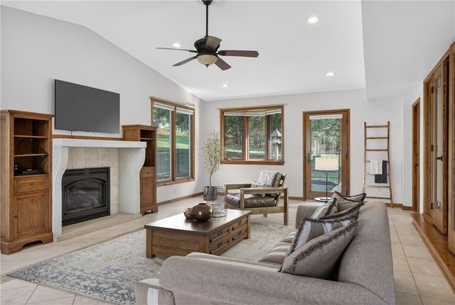 118 Edgar Ln, Peters Twp, PA 15367