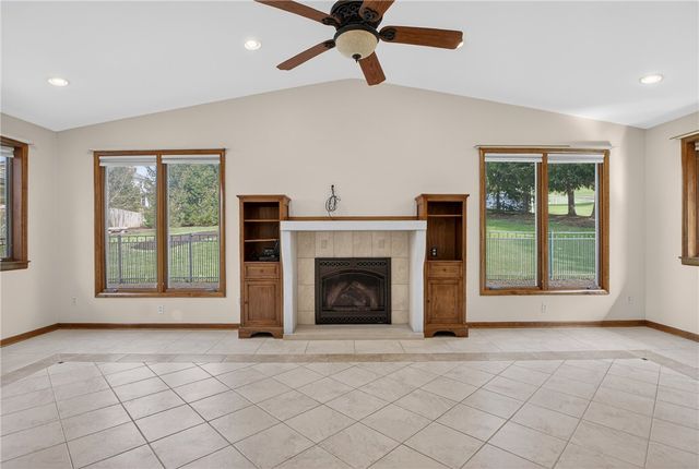 118 Edgar Ln, Peters Twp, PA 15367