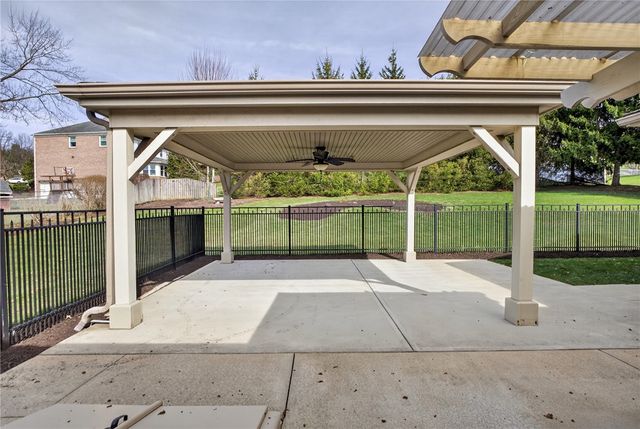 118 Edgar Ln, Peters Twp, PA 15367