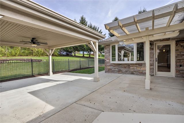 118 Edgar Ln, Peters Twp, PA 15367