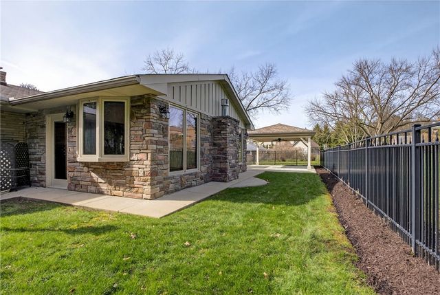 118 Edgar Ln, Peters Twp, PA 15367