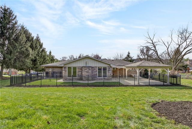 118 Edgar Ln, Peters Twp, PA 15367