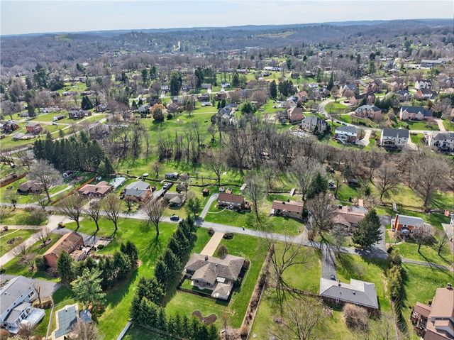 118 Edgar Ln, Peters Twp, PA 15367