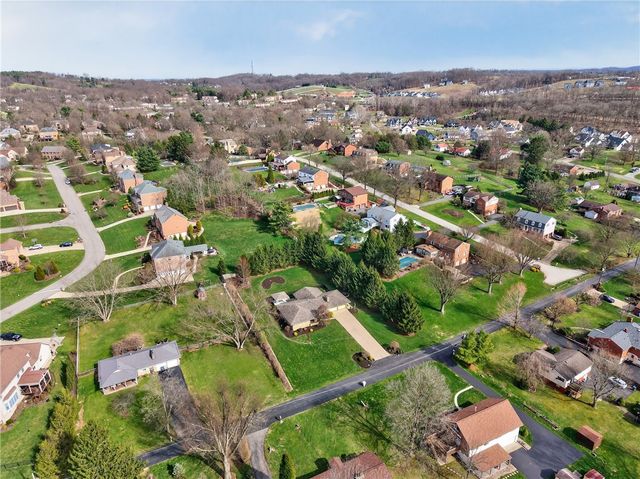 118 Edgar Ln, Peters Twp, PA 15367