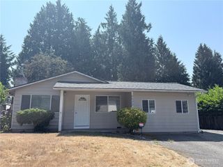 5622 202nd Street SW, Lynnwood, WA 98036