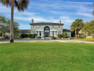 5001 Ocean Dr, Corpus Christi, TX 78412