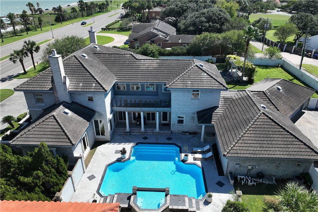 5001 Ocean Dr, Corpus Christi, TX 78412 — photo 3