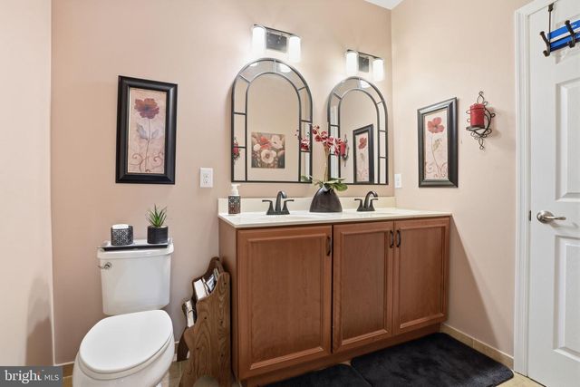 39 BOWMAN DR, Feasterville Trevose, PA 19053